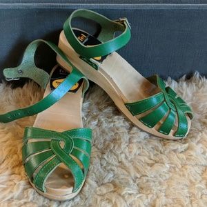 swedish hasbeens size 35